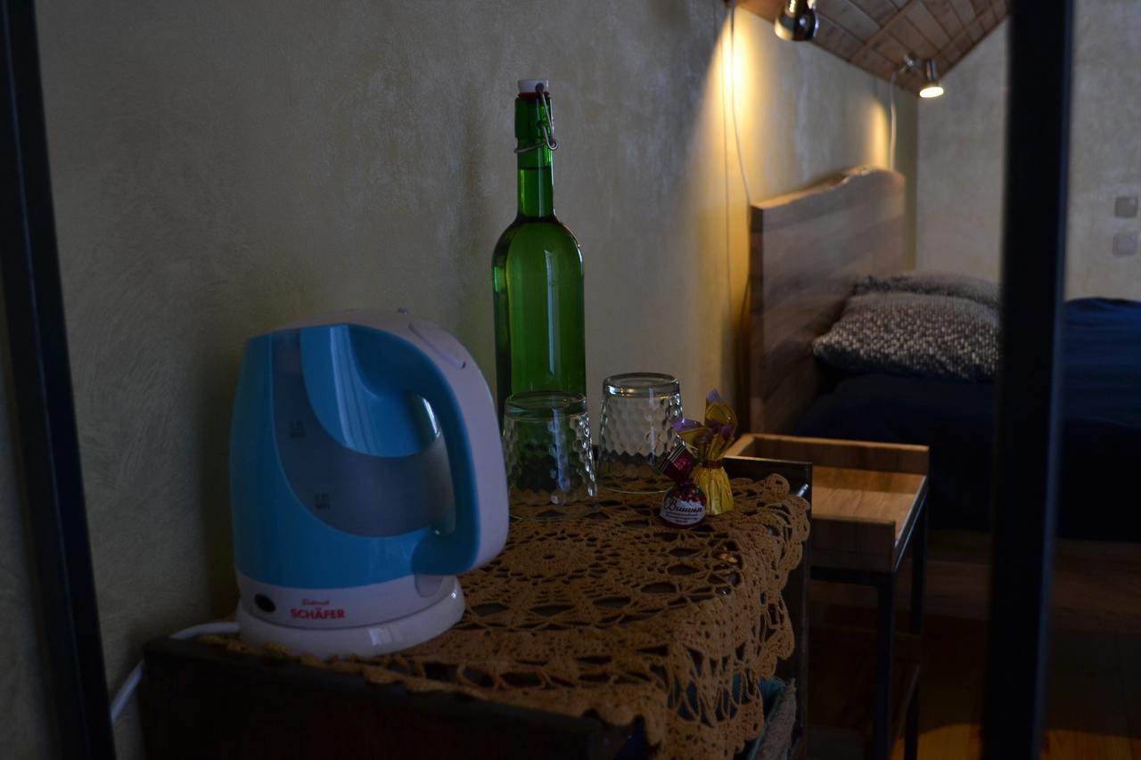 Romantic Guest House Kamjanets-Podilsky Buitenkant foto